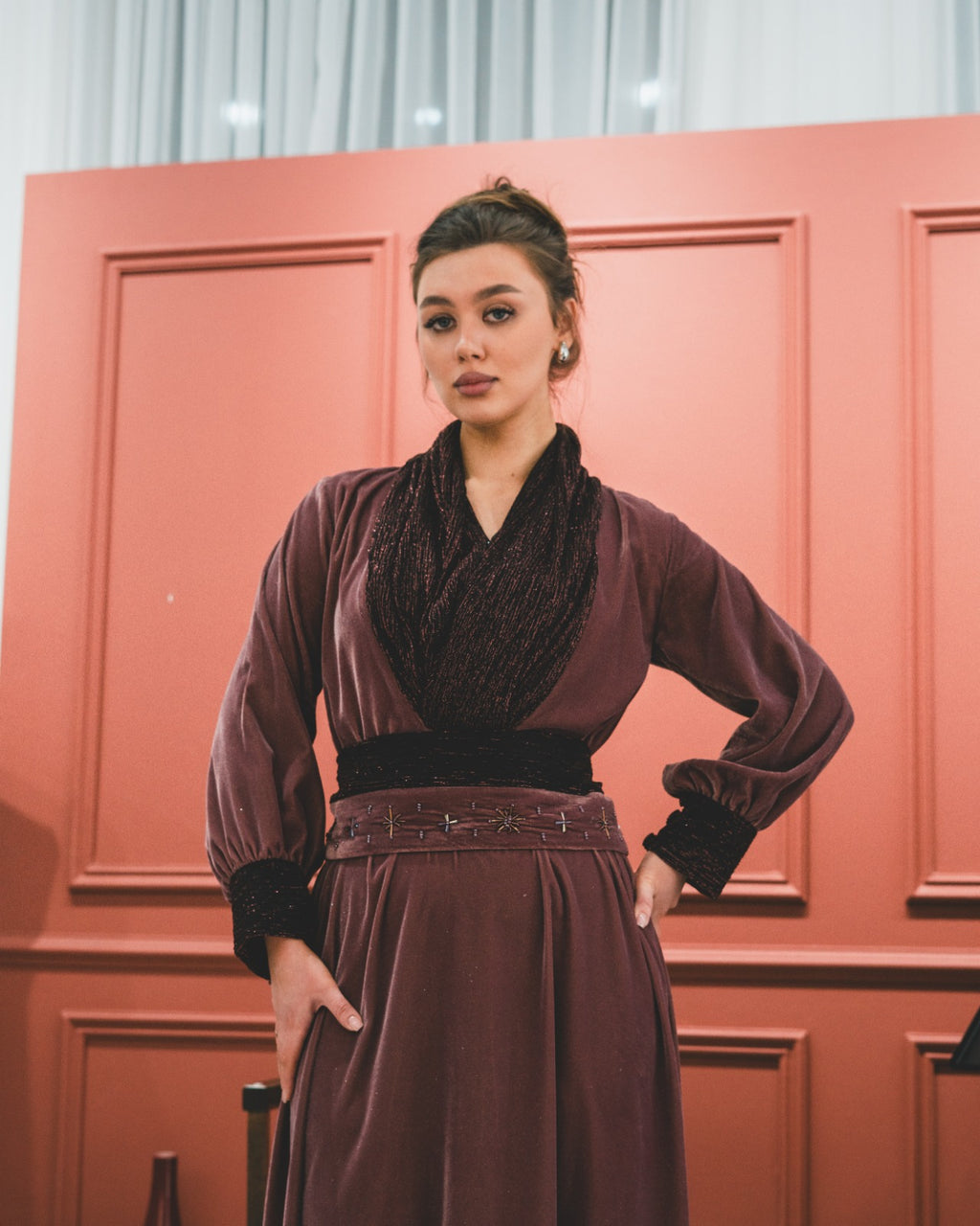 Deep Burgundy / Wine