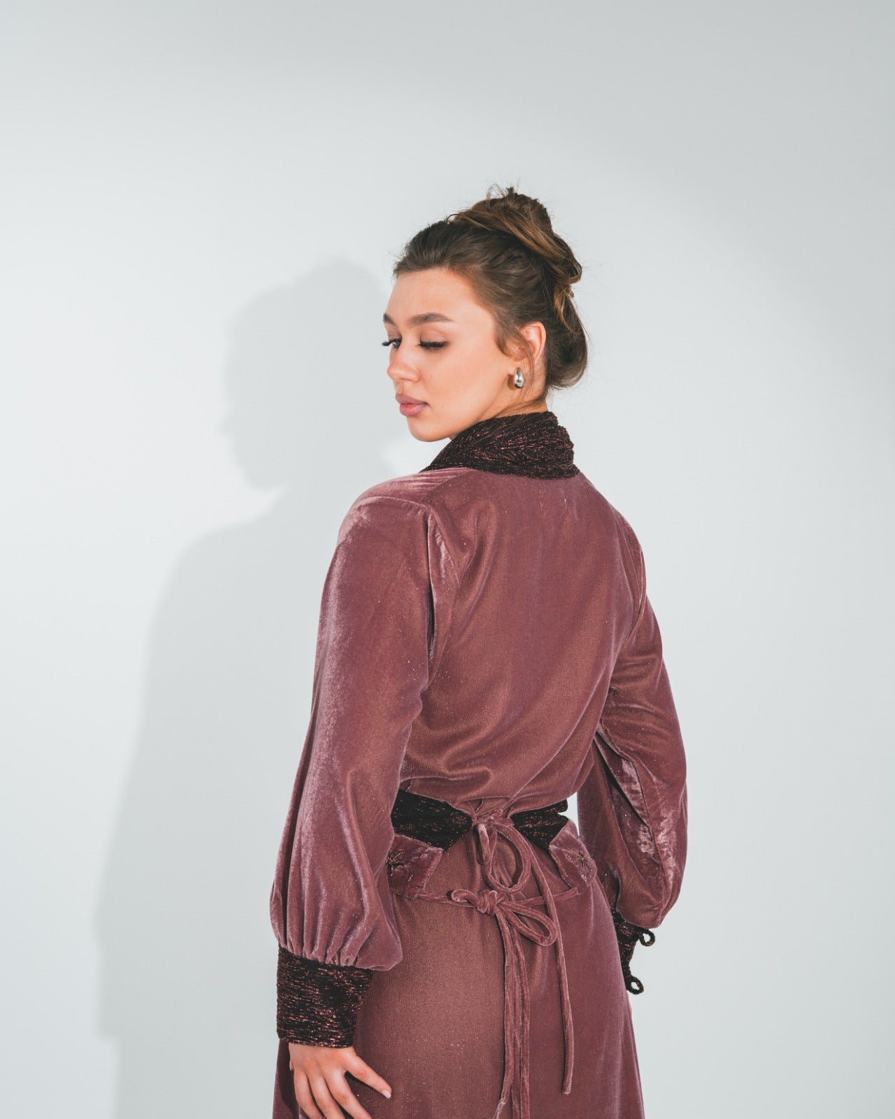 Deep Burgundy / Wine