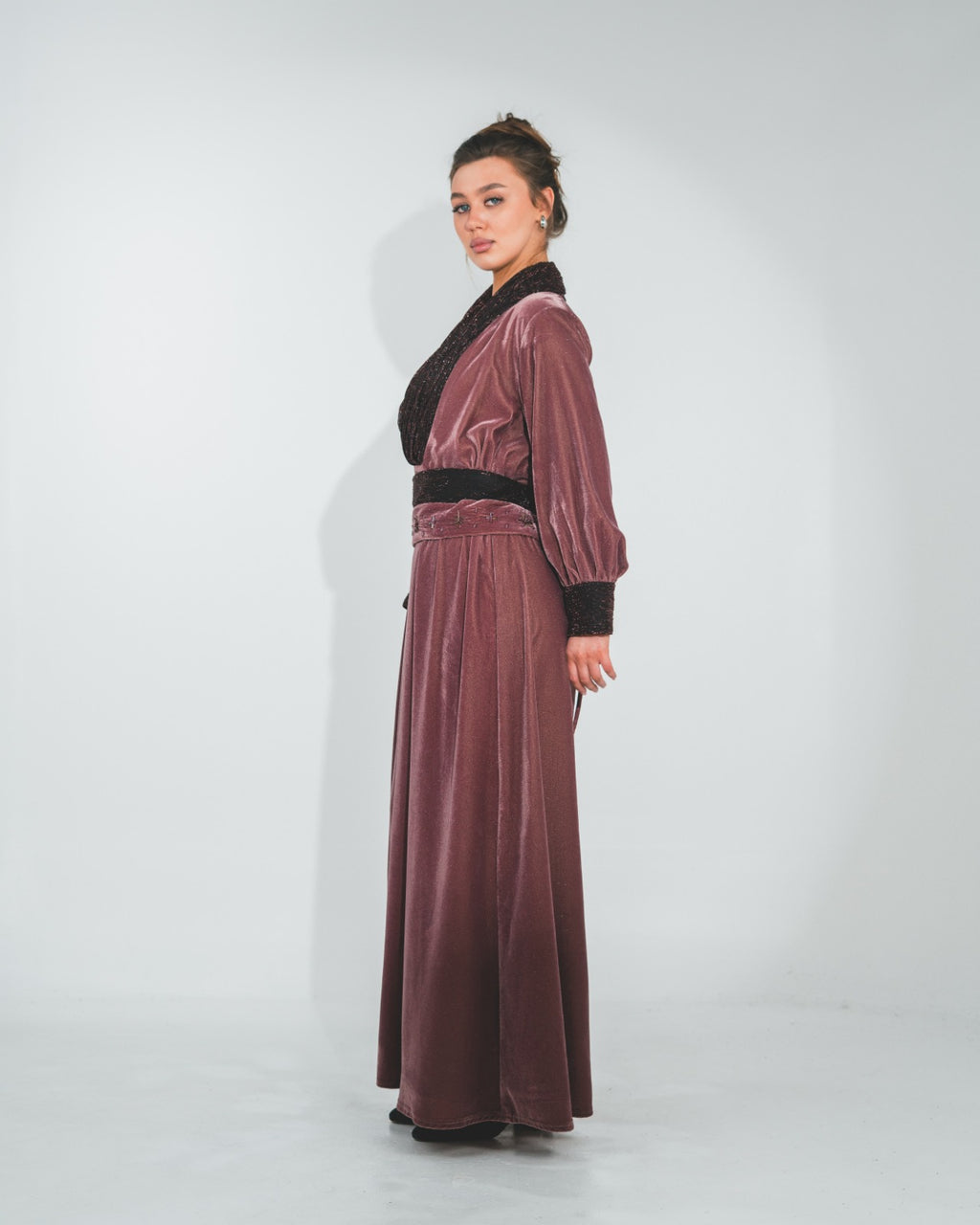 Deep Burgundy / Wine